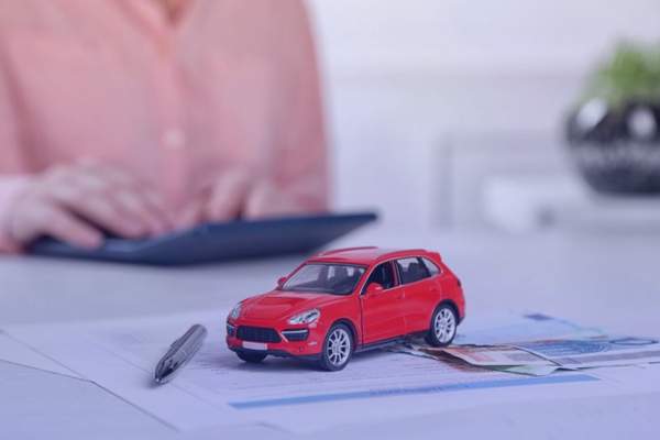 seguro de auto a meses sin intereses