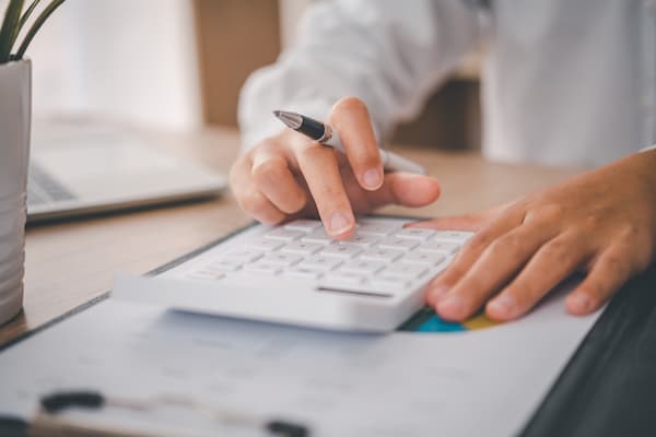 seguro de auto deducible en el sat