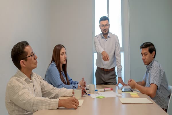 coberturas puede contratar una persona moral