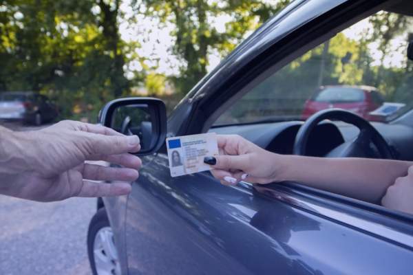 seguro sin licencia de conducir