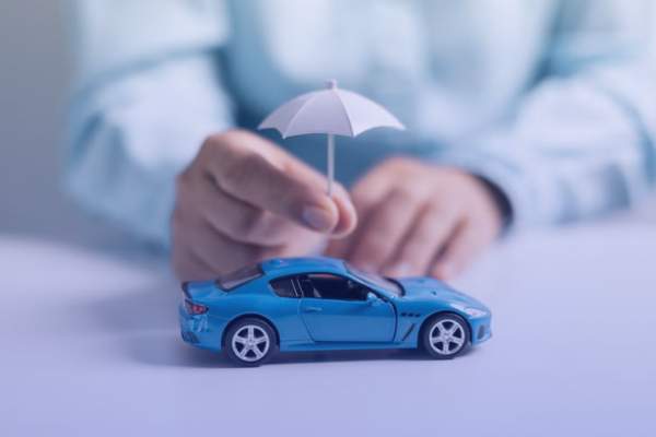 seguro de auto financiado